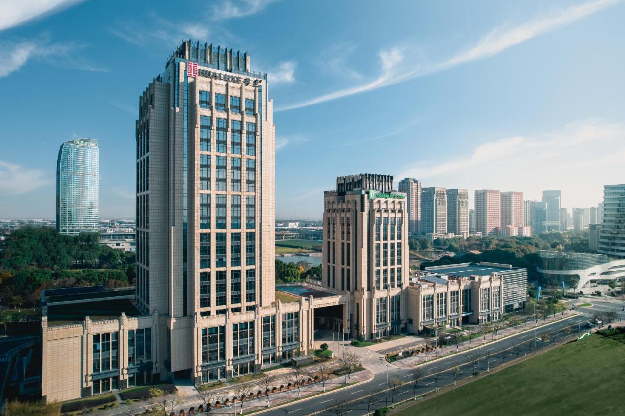 Hualuxe Kunshan Huaqiao By Ihg - F1 Racing Preferred Hotel Exterior foto